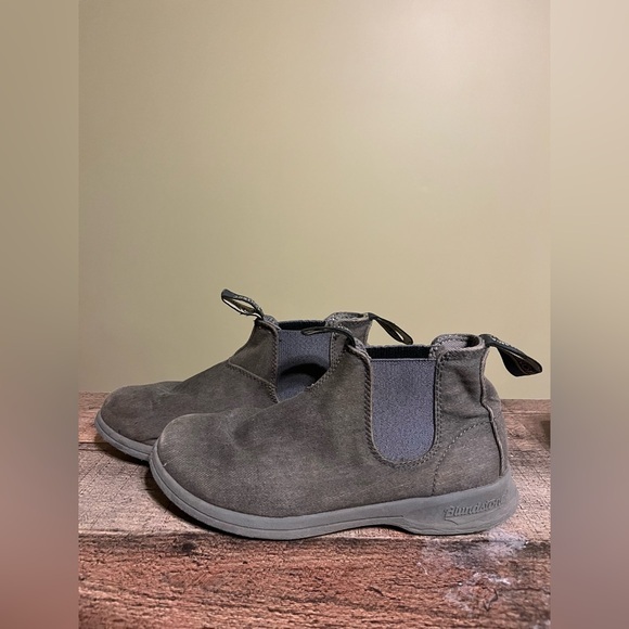 Blundstone Other - Blundstone Men's Charcoal Chelsea Boots